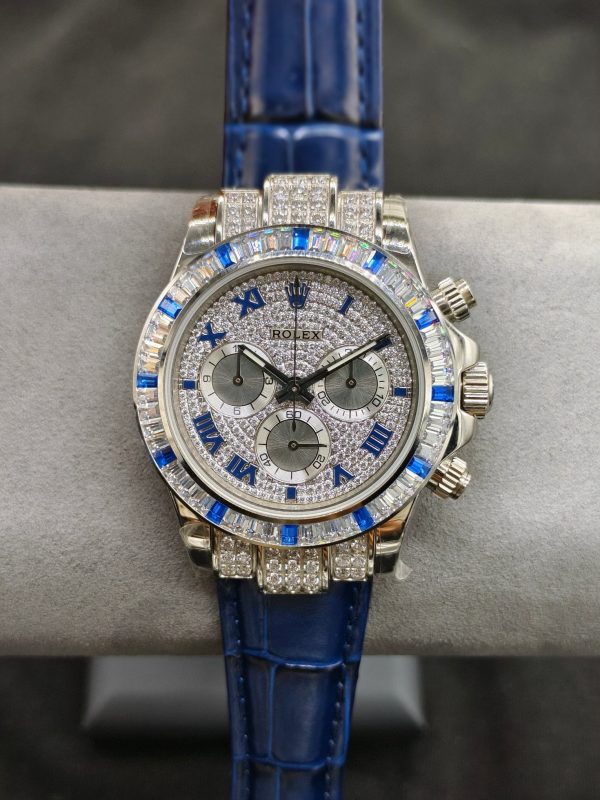 OM ROLEX Soaring to the Pinnacle of the Rainbow --- Rolex Rainbow Bezel Daytona