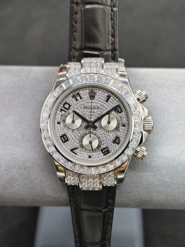 OM ROLEX Soaring to the Pinnacle of the Rainbow --- Rolex Rainbow Bezel Daytona