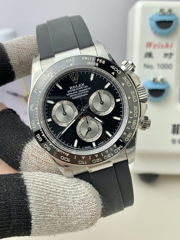The QF v5 904 new Daytona Economy Edition features an integrated 4131 bidirectional winding movement, with performance identical to the original and excellent stability!! - Image 2